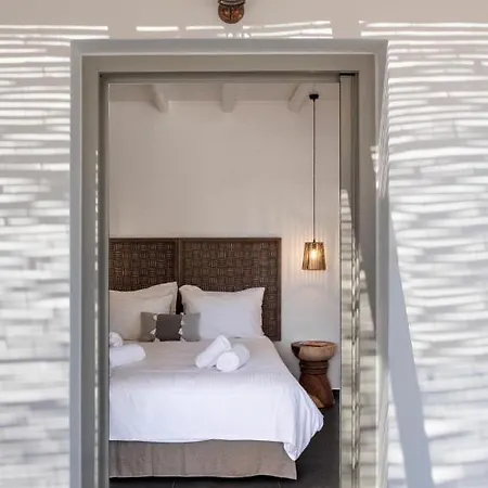 Nautilus Serifos 4*