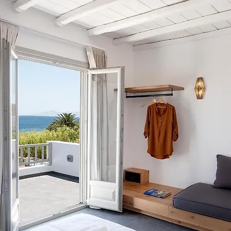 Nautilus Serifos Aparthotel *