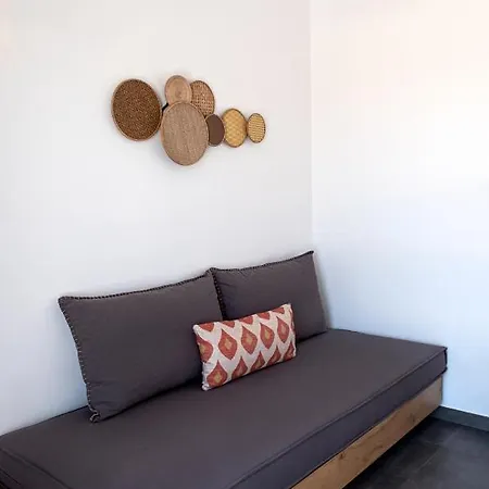 Nautilus Serifos Λιβαδάκια