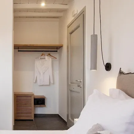 Ξενοδοχείο με διαμερίσματα Nautilus Serifos 4*