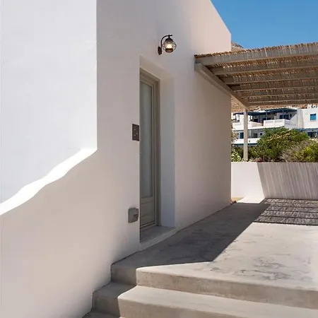 Ξενοδοχείο με διαμερίσματα Nautilus Serifos 4*