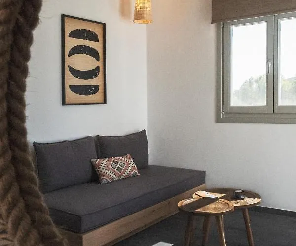 Nautilus Serifos Aparthotel Livadakia